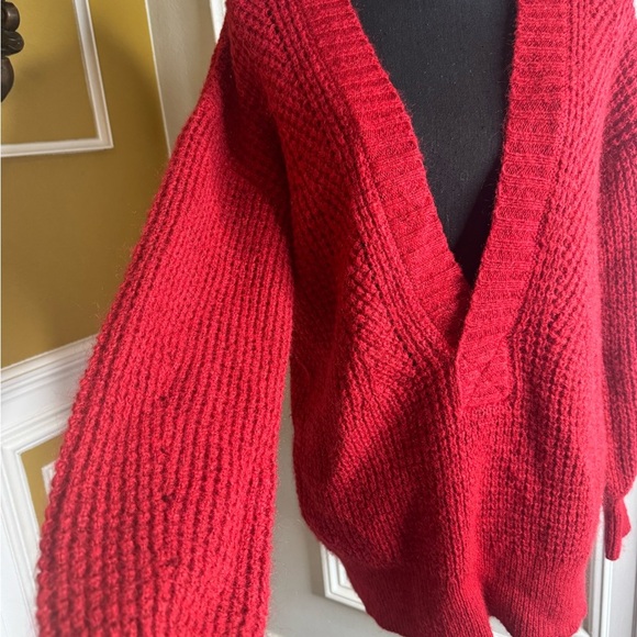 Scotch & Soda Red V-Neck Women's Sweater - Picture 8 of 13